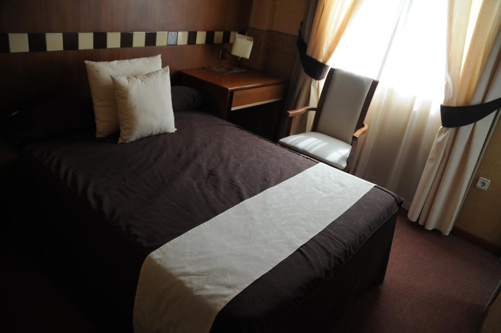 Hotel Las Yucas Atarfe Kültér fotó