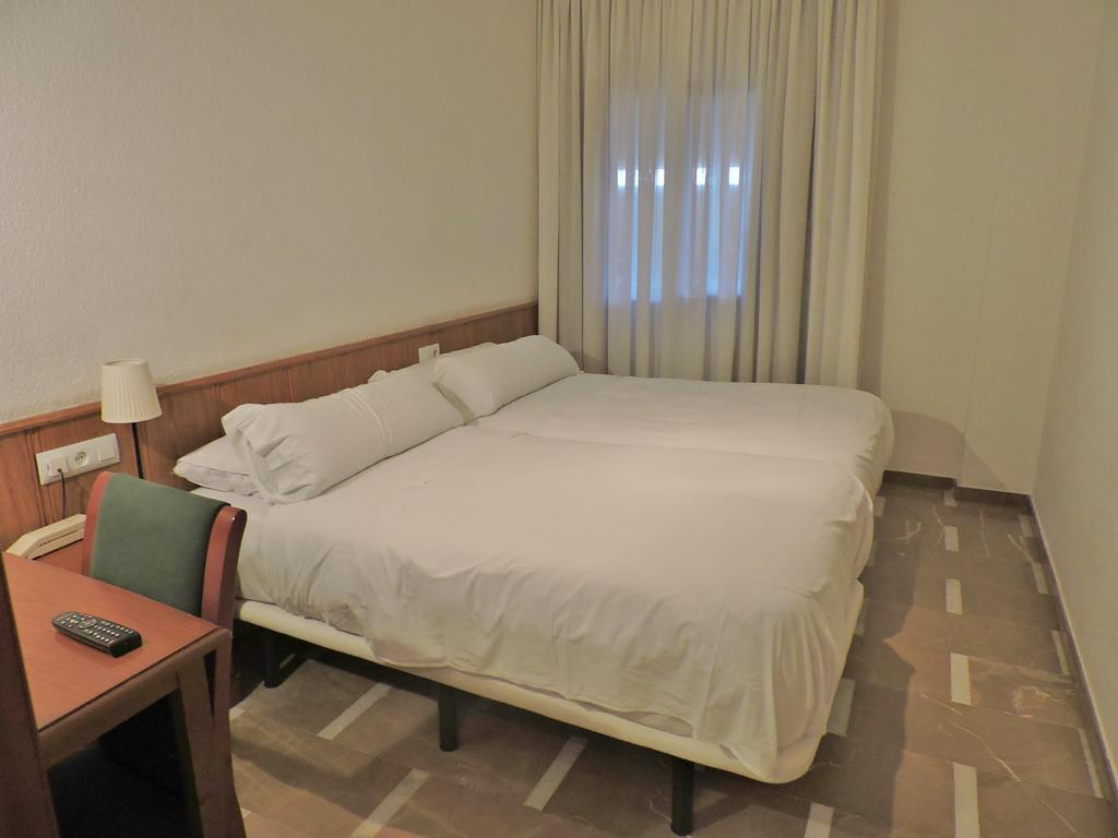 Hotel Las Yucas Atarfe Kültér fotó