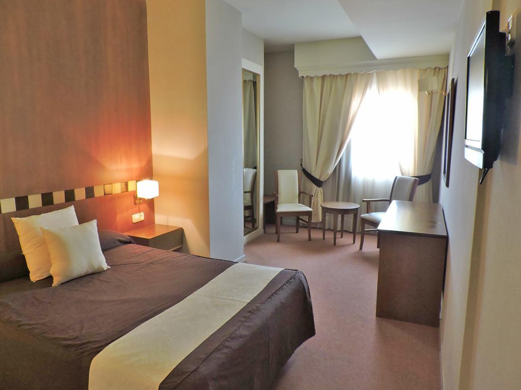 Hotel Las Yucas Atarfe Kültér fotó