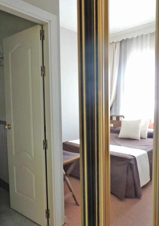 Hotel Las Yucas Atarfe Kültér fotó