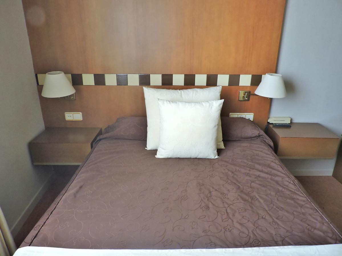 Hotel Las Yucas Atarfe Kültér fotó